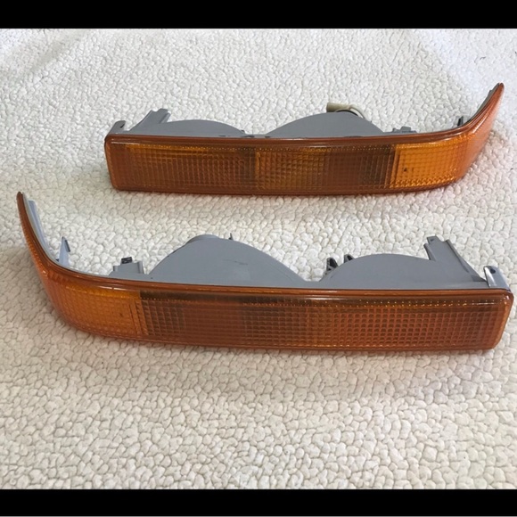 S10 Sonoma Blazer S15 Jimmy Turn Signal Park Lights Lamp Lens 16524255& 16524256 - Picture 2 of 8